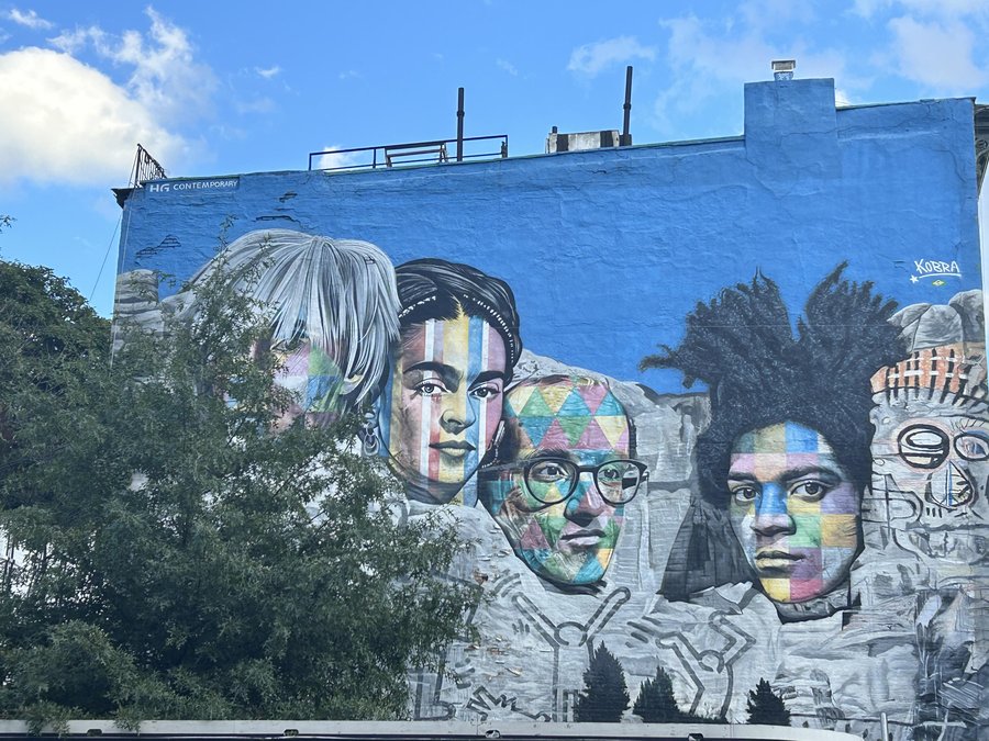 Mural by Kobra featuring Frida Kahlo and other icons